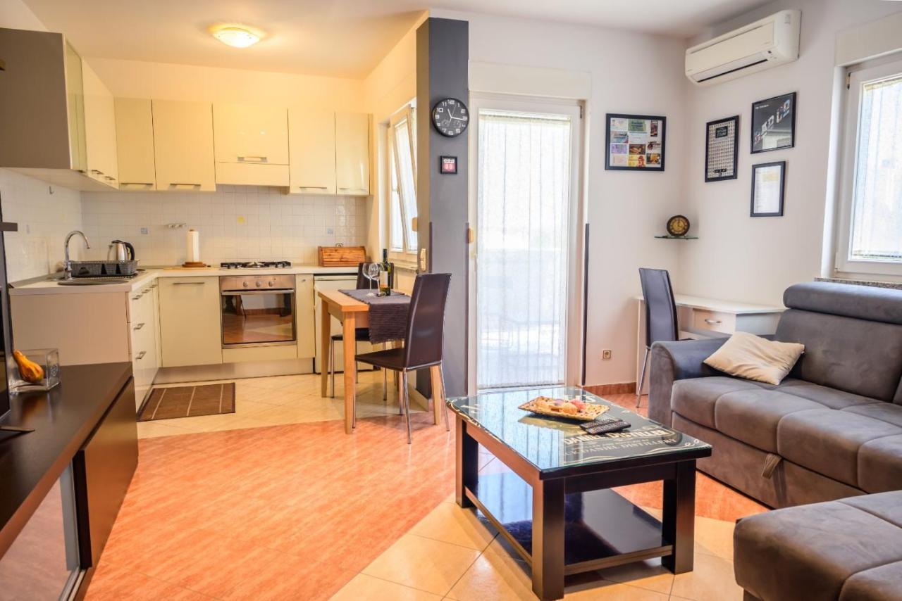 Apartment Charlie Rovinj Buitenkant foto